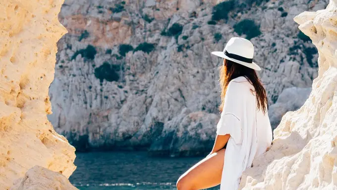 [bintang] Kata Astrologer: Liburan ke Pantai, 5 Zodiak Ini Nggak Akan Nolak