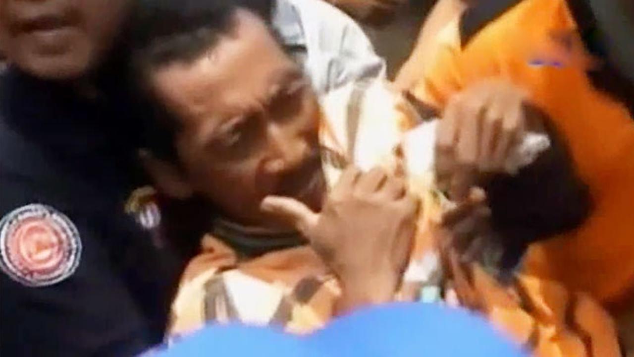 (Lip6 Malam) Nelayan-Kapal