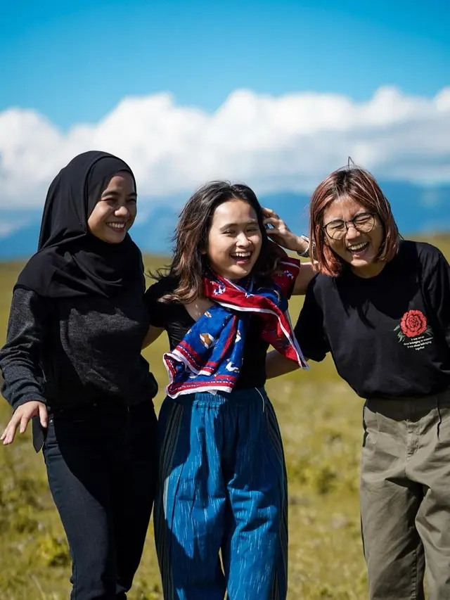 6 Potret Gritte Agatha Saat Sambangi NTT, Jadi Momen Tak Terlupakan