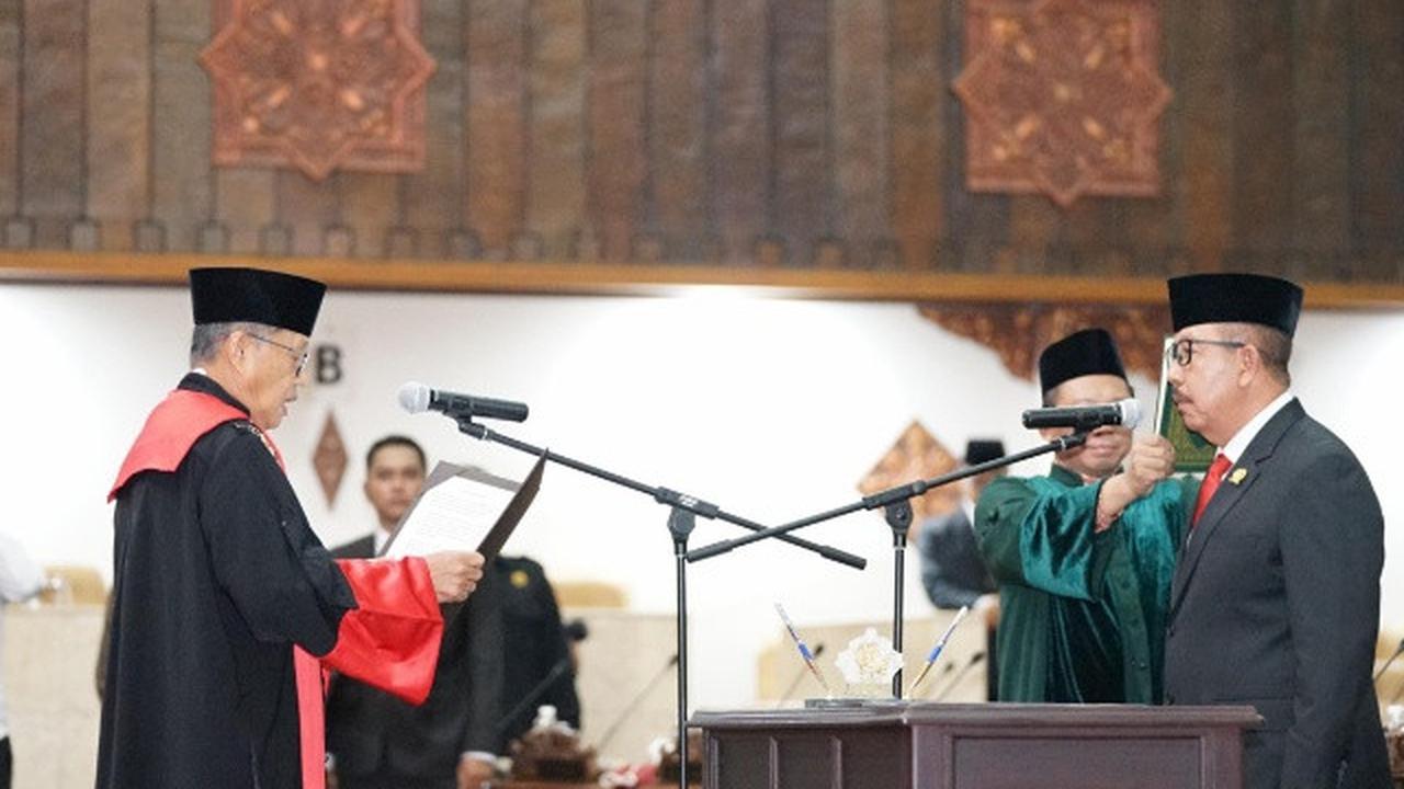 Estu Hari Subagio Resmi Dilantik Jadi Wakil Ketua DPRD Jatim Gantikan ...