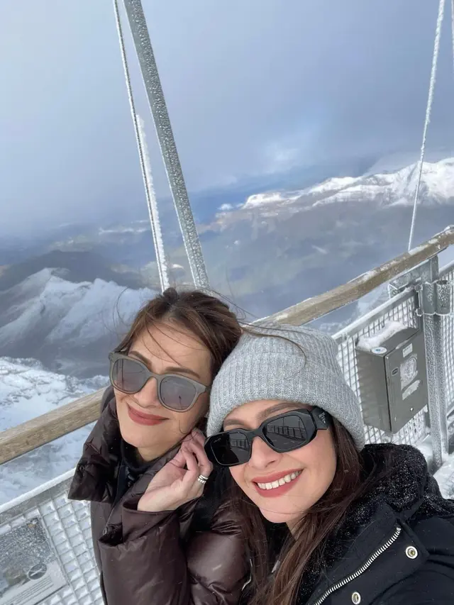 Cut Tari dan Ersa Mayori liburan (Instagram/ersamayori)