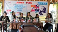 Menikmati Musik Jaz di Hutan Kota Solo