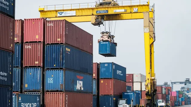 Tarif Trump 19 Persen Resmi Berlaku ke Indonesia