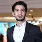 Reza Rahadian merupakan seorang aktor, model, dan presenter asal Indonesia