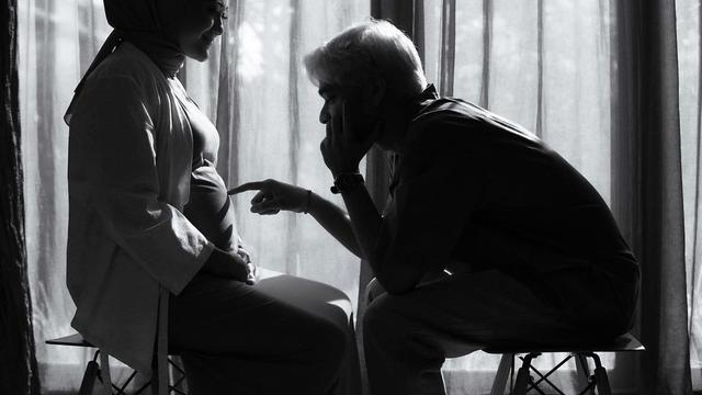 Bakal Jadi Orang Tua, Ini 7 Maternity Shoot Kehamilan Pertama Istri Wafda Saifan