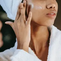 Ilustrasi pelembab wajah (pexels.com/Sora Shimazaki)