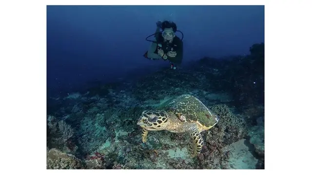 7 Potret Seru Liburan Richard Kyle di Bali, Curi Perhatian
