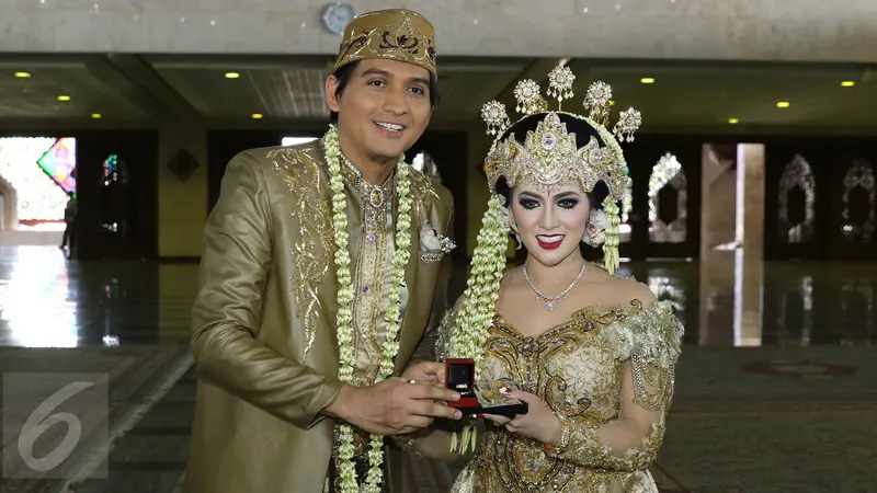 Lucky Hakim dan Tiara Dewi