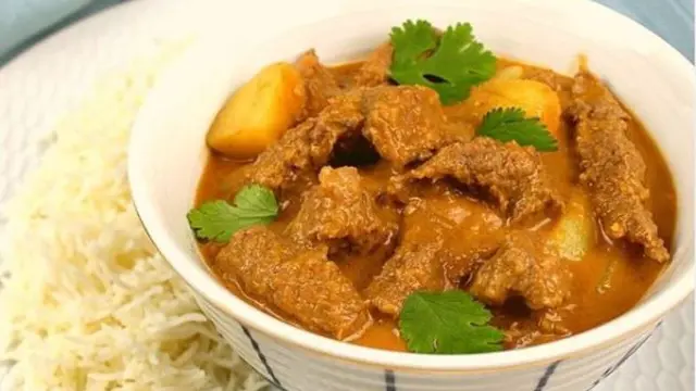 Kari Massaman (Massaman Curry) asal Thailand