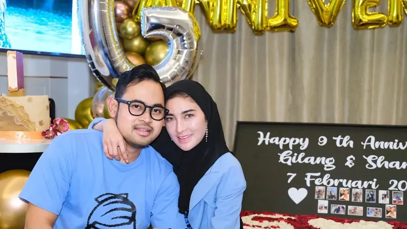 Beri Kejutan Istri, 6 Momen Anniversary Pernikahan Juragan 99 dan Shandy Purnamasari