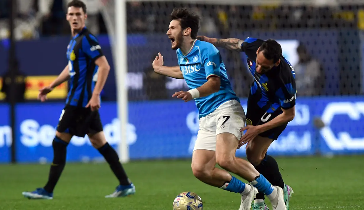 Kemenangan atas Napoli sangat dramatis karena gol terjadi di masa injury time babak kedua. (AP Photo)