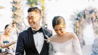 Maudy Ayunda tertawa bahagia bersama suaminya, Jesse Choi (Instagram/maudyayunda)