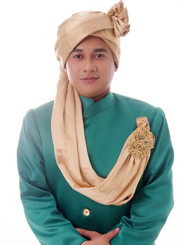 7 Potret Prewedding Putri Isnari dan Calon Suami Bertema Bollywood, Banjir Pujian