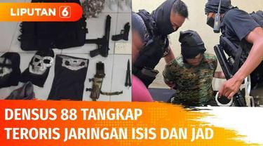 Tim Densus 88 berhasil meringkus tiga teroris yang terkait dengan jaringan ISIS dan JAD di Kalimantan Tengah. Barang bukti berupa senjata api rakitan, senjata tajam, baju aksi teror, dan penutup wajah gambar tengkorak, diamankan.