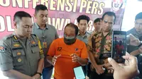 Polisi menggelar ekspose kasus dugaan ujaran kebencian di Mapolda Jawa Barat. (Huyogo Simbolon)