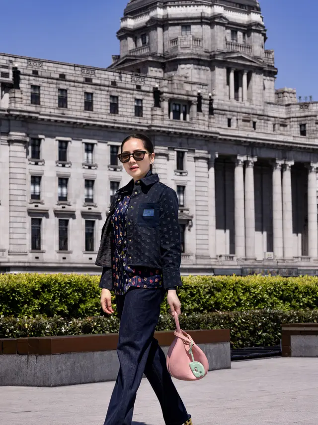 Versatile dan Timeless, Gaya Nagita Slavina Menginspirasi Koleksi Fashion Terbaru
