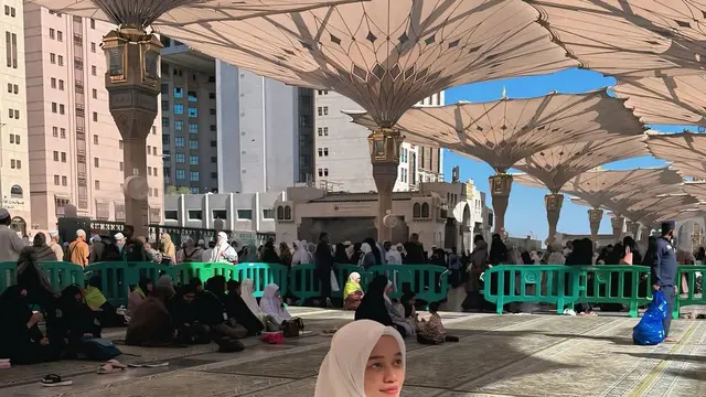 Potret Penampilan Ummi Quary di Berbagai Momen (credit: instagram/ummi_quary)