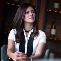 Model yang juga presenter Aline Adita mengaku tengah dekat dengan seorang pria bule. Perkenalan dengan lelaki yang berprofesi sebagai pengusaha itu kenal di pesta nikah Marissa Nasution. (Deki Prayoga/Bintang.com)