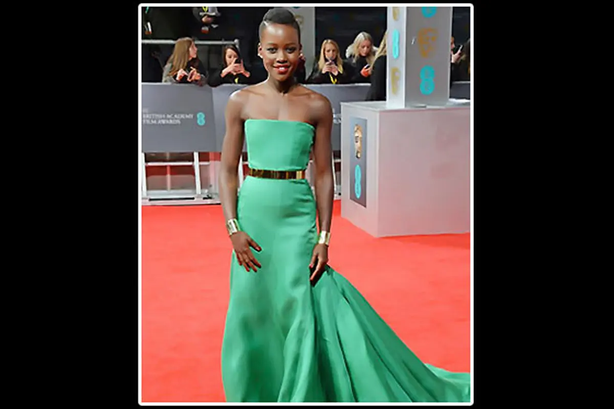 gaun-lupita-140218b.jpg