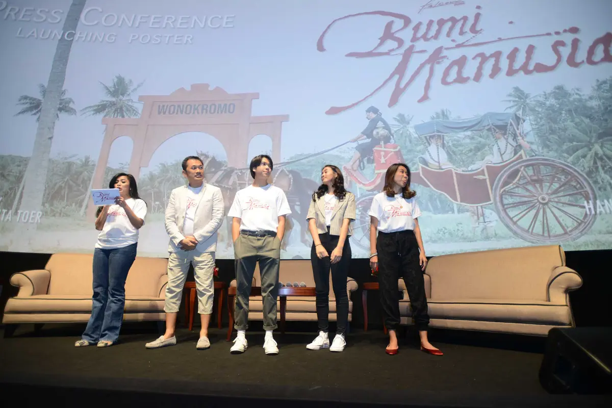 Iqbaal Ramadhan dan Mawar Eva