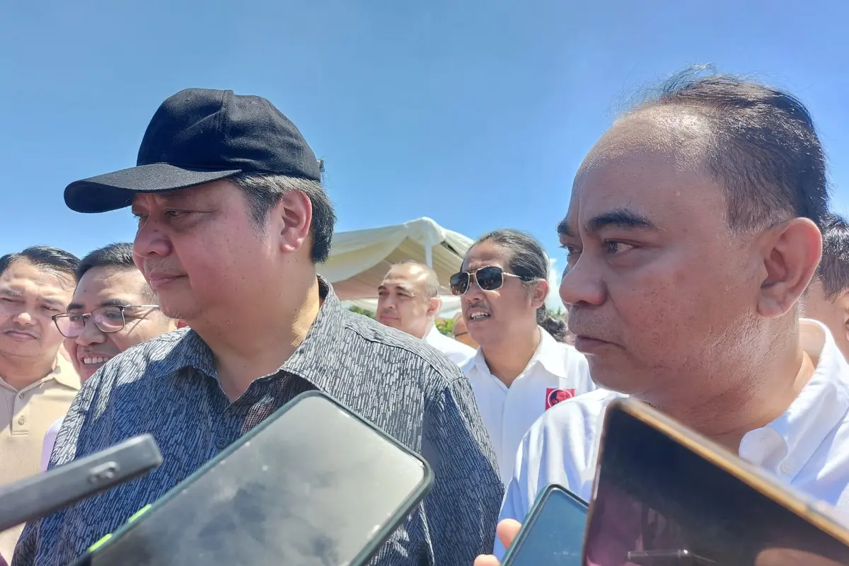 Ketua Umum Partai Golkar, Airlangga Hartarto, dan Ketua Projo, Budi Arie Setiadi
