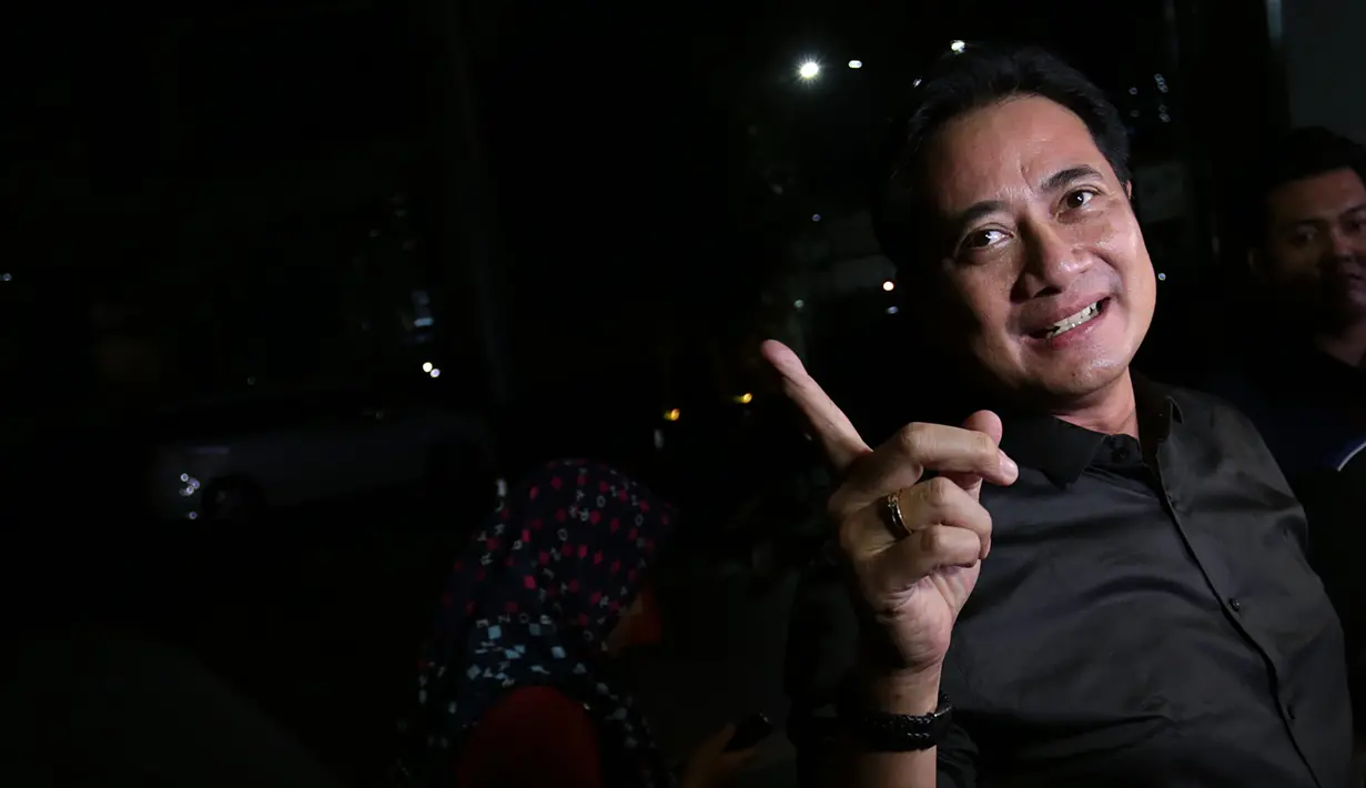"Jadi emang kemarin ini ada video lama yang muncul di sosial media. Awalnya pas aku denger kabar ini aku sempat kaget karena aku pun jujur udah lupa kejadian itu," ucap Verrell Bramasta, Selasa (24/10/2017) malam. (Deki Prayoga/Bintang.com)