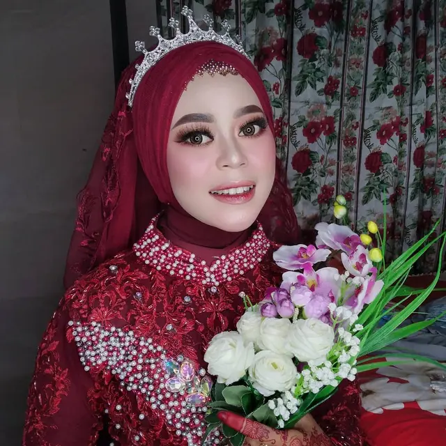 6 Potret Fira Aceh Wanita yang Disebut Mirip Lesty Kejora, Senyumnya Persis