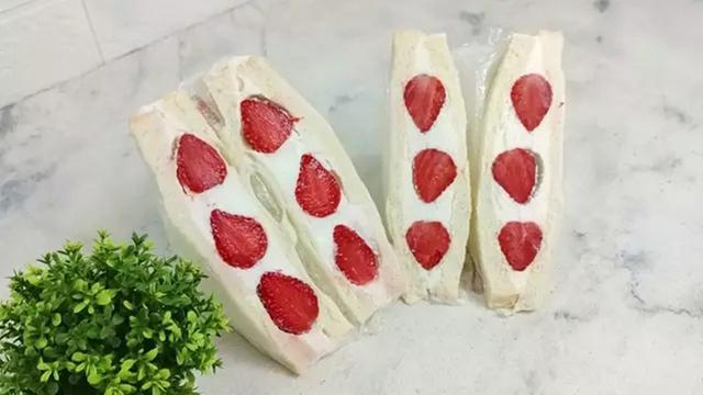 Resep sandwich buah. (dok. Cookpad @rhestidanty)