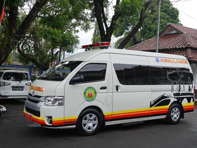 Tingkatkan Pelayanan Pasien Covid 19 Rsud Dr Slamet Garut Tambah 6 Ambulans Baru Regional Liputan6 Com