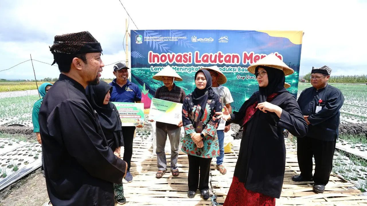 Bupati Ipuk Cek Potensi Desa dan Layanan Publik di Bunga Desa Kedungwungu