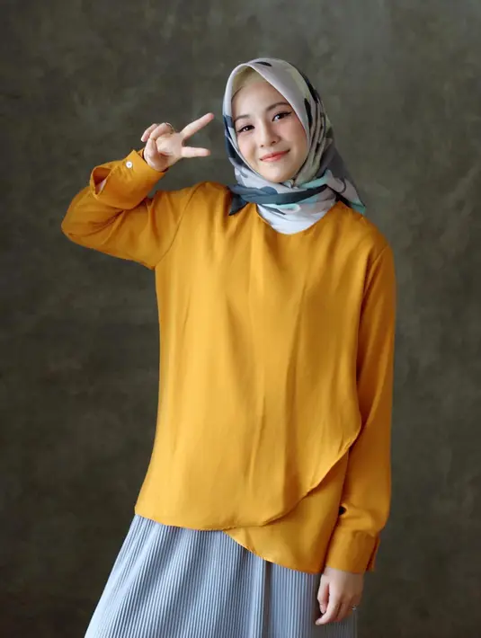 "Paling persiapannya kalau aku, Desta kan tiap tahun kan Desta ada acara sahur, ya pasti aku sahur sendiri. Jadi, kayak sudah hafal lah tiap tahun pasti dia ada acara," ungkap Natasha Rizki saat dijumpai di Jakarta Pusat, Senin (14/5). (natasharizkynew)