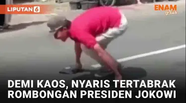 Insiden menegangkan terekam kamera warga kala rombongan Presiden Joko Widodo melintas di jalanan Pasar Bandar, Batang, Jawa Tengah. Seperti biasa, rombongan Presiden Jokowi juga membagikan kaos saat melintas. Salah satu kaos yang jatuh menjadi perhat...