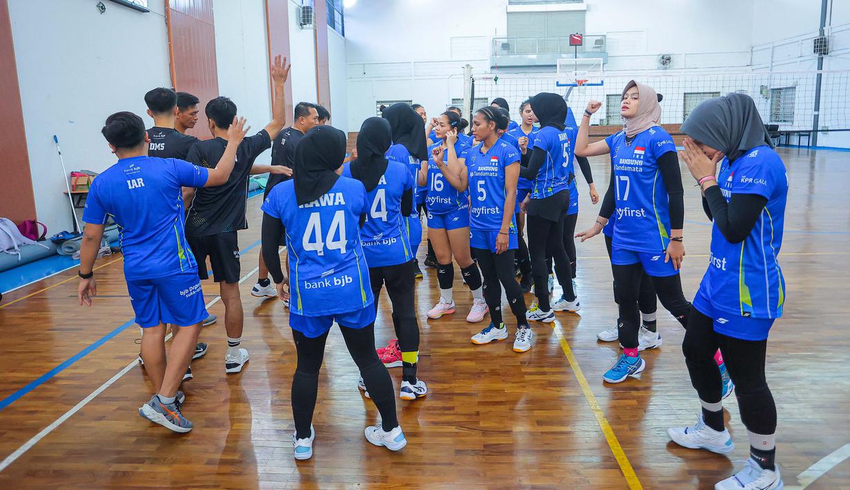 Dari 16 pemain yang lolos seleksi, mayoritas dihuni para alumnus AVC Challenge Cup 2023 dengan komposisi para pemain berpengalaman dipadukan dengan beberapa talenta muda. (BJB Tandamata)