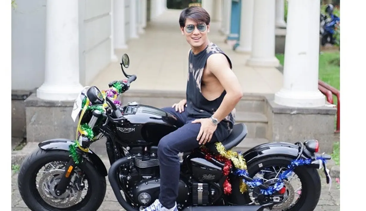 Motor Kado Rizky Billar dari Lesty Kejora (Sumber: Instagram/rizkybillar)