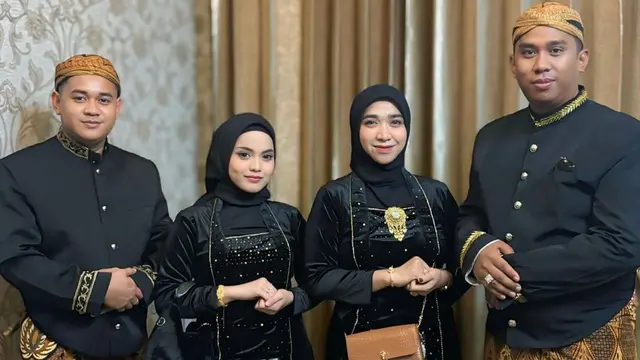Gaya Putri Isnari di Prosesi Siraman Calon Suami Nia LIDA, Berbusana Adat Jawa