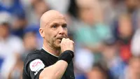 Wasit Top Inggris Anthony Taylor Umumkan Pensiun