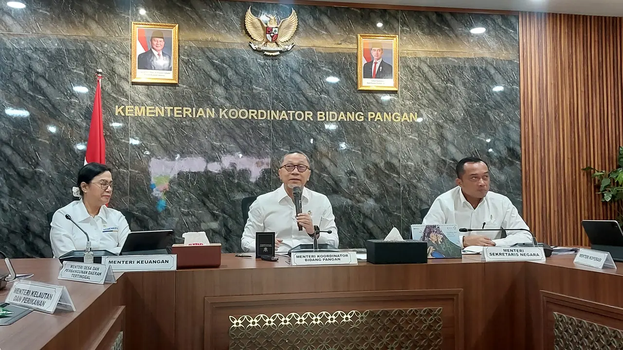 Menteri Koordinator Bidang Pangan Zulkifli Hasan mengatakan pembentukan Koperasi Desa Merah Putih akan dikebut