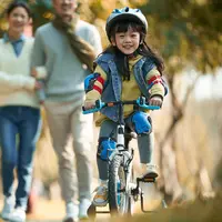 Melakukan olahraga bisa membantu tumbuh kembang anak/copyright shutterstock/imtmphoto