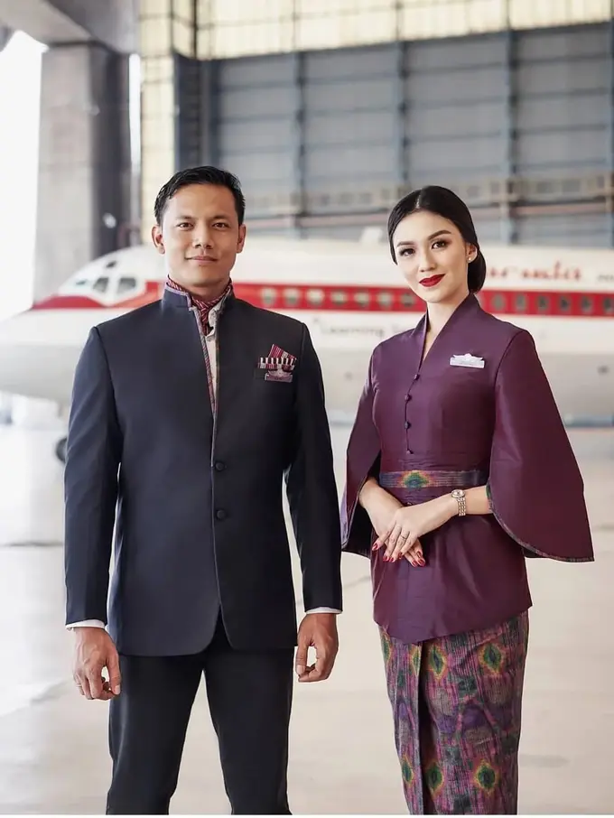 Melihat Seragam Terbaru Awak Cabin Garuda Indonesia Rancangan Didiet Maulana