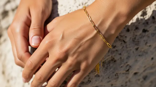 Model Gelang Emas Rantai Paperlina Kekinian/Gemini AI