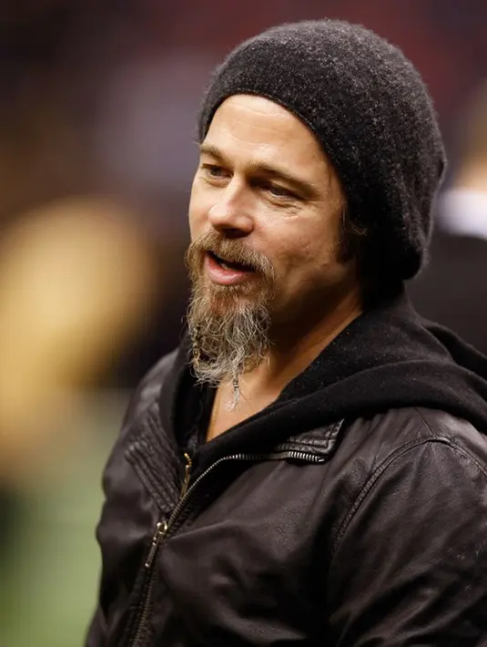 Selain itu, disebutkan juga Pitt merupakan sosok yang sangat kreatif dan siap menjadi seorang fotografer handal. Namun mempelajari tehnik baru dalam seni membuatnya sangat senang dan melupakan kesedihan itu. (AFP/Bintang.com)