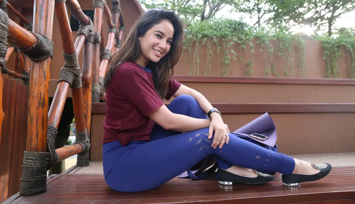 "Jadi ini bukan cuma buat fun saja, tapi ada sisi konservatif dan edukasinya juga," kata Chacha Frederica, di kawasan Ancol, Jakarta Utara, Kamis (6/4/2017). (Adrian Putra/Bintang.com)