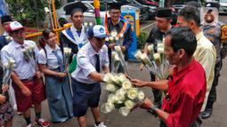 Ketua DPP PSI sekaligus korlap aksi Furqan mengatakan, masyarakat dari lintas SD hingga guru maupun dosen merupakan kelompok kepentingan pendidikan. (Liputan6.com/Angga Yuniar)