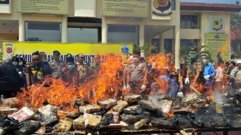 Polisi Musnahkan Narkoba Senilai Rp 27 M