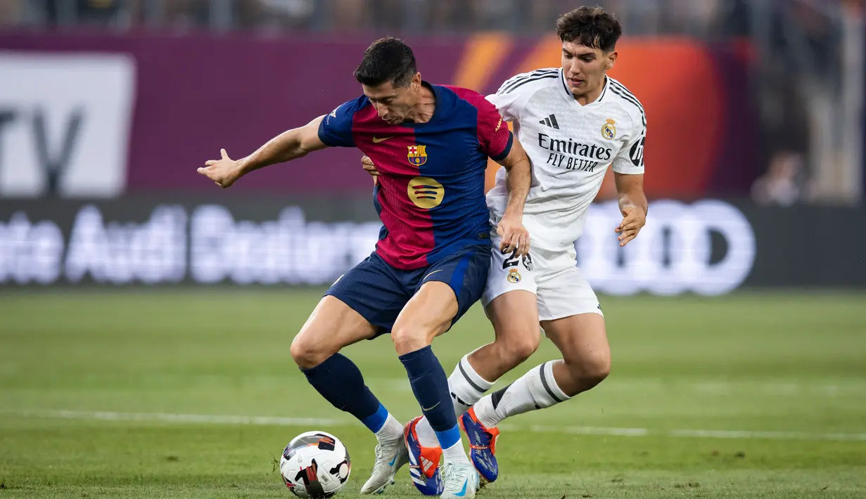 Real Madrid berhasil memperkecil ketertinggalan lewat gol Nico Paz di menit ke-82. (Ira L. Black/Getty Images North America/Getty Images via AFP)