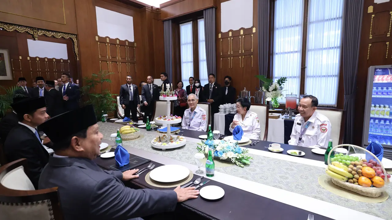 Momen Akrab Prabowo-Megawati di Upacara Hari Lahir Pancasila, Saling Berbisik hingga Bercanda