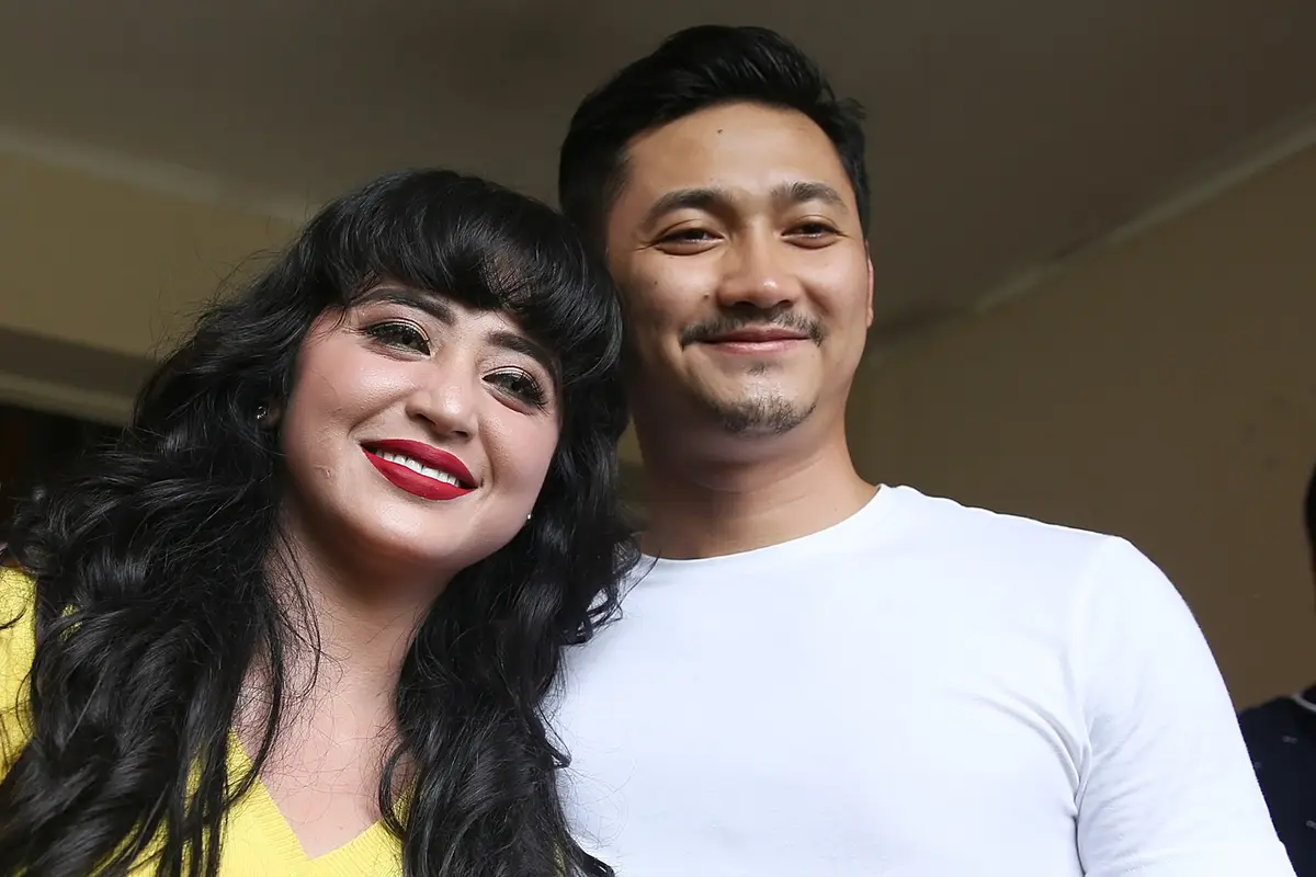 [Bintang] Dewi Perssik