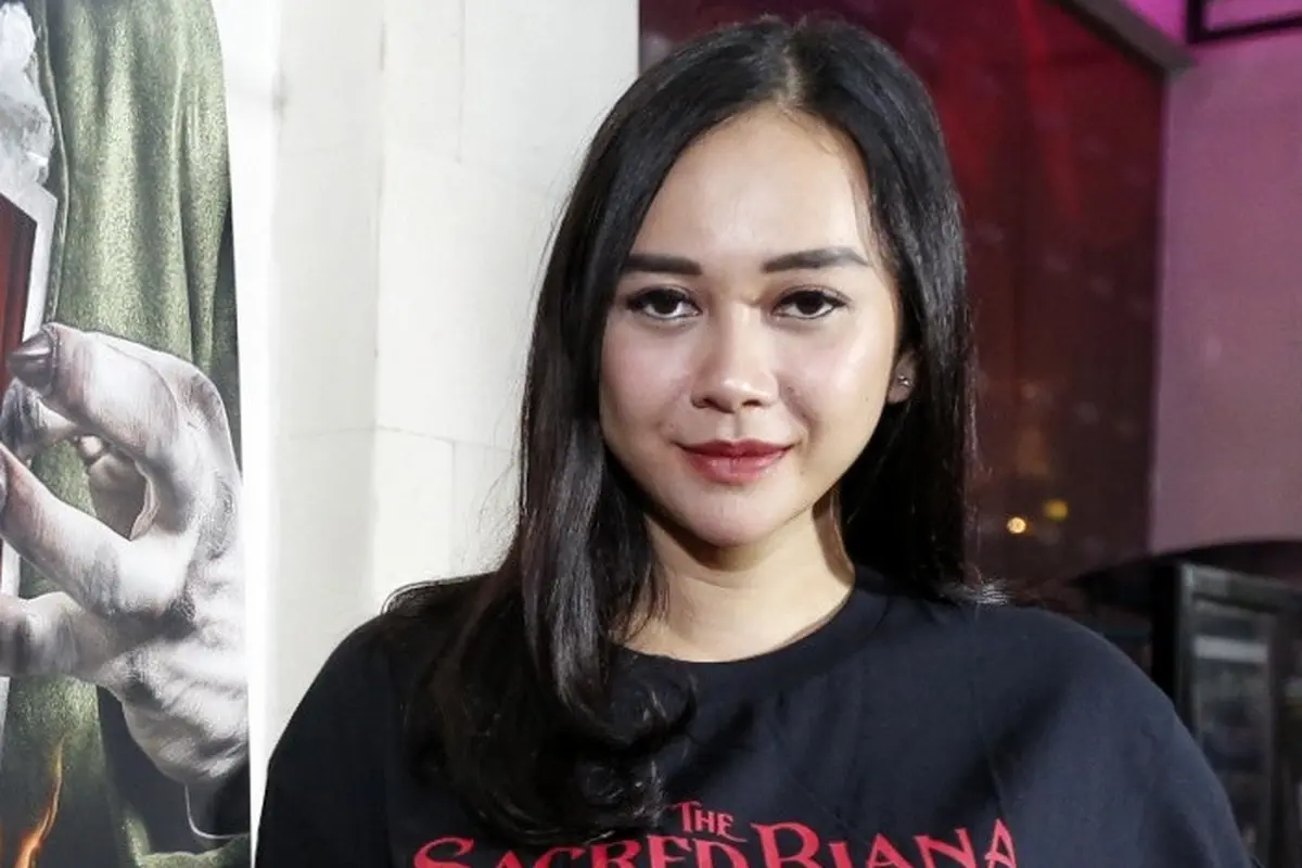 [Bintang] Aura Kasih