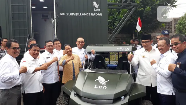 Menteri BUMN Rini Soemarno saksikan peluncuran produk PT Len Industri