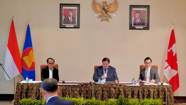 Menteri Koordinator Bidang Perekonomian RI, Airlangga Hartarto melakukan kunjungan kerja selama beberapa hari ke Vancouver, Kanada